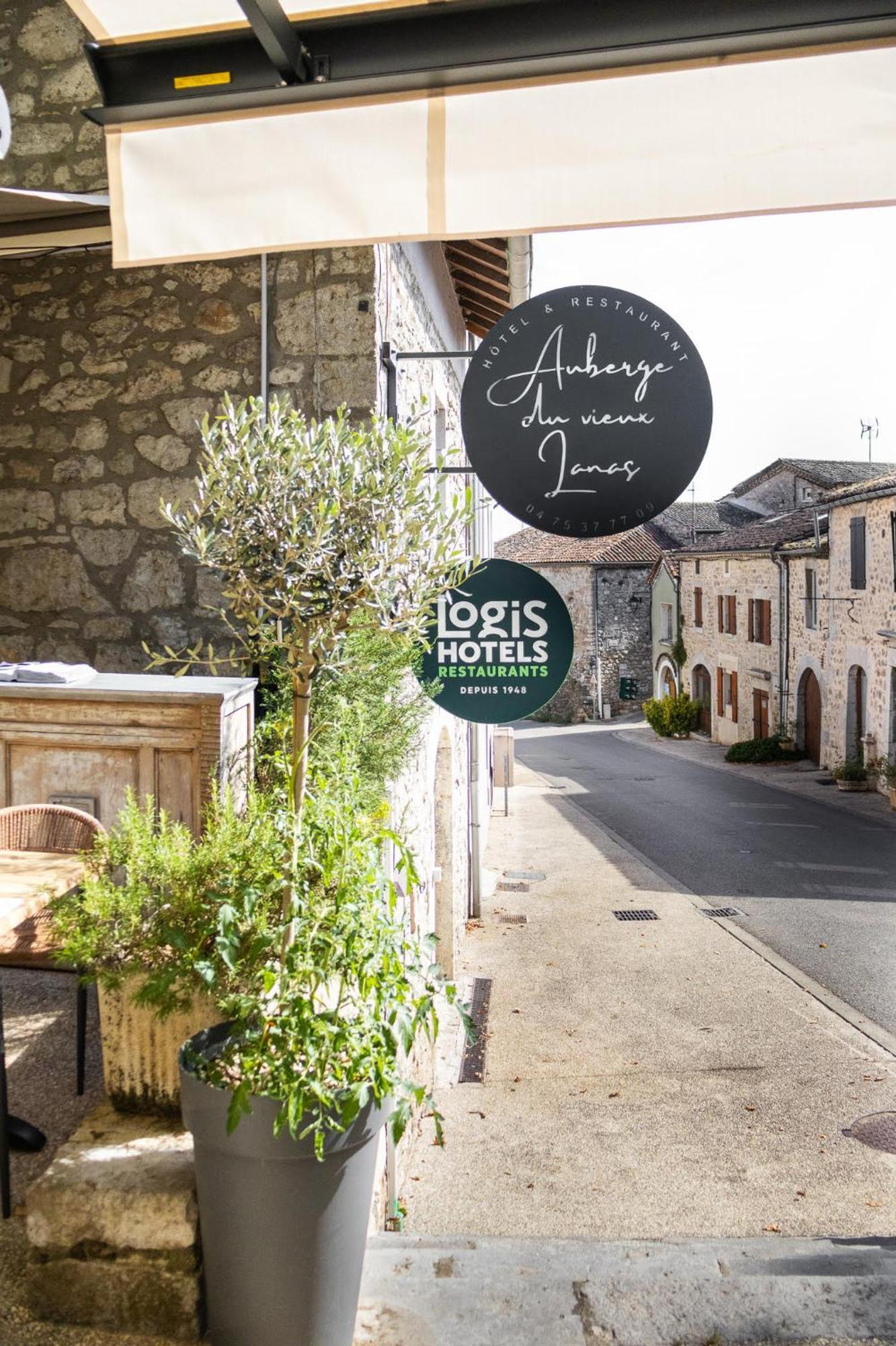 Auberge Du Vieux Lanas Logis Hotel Restaurant מראה חיצוני תמונה