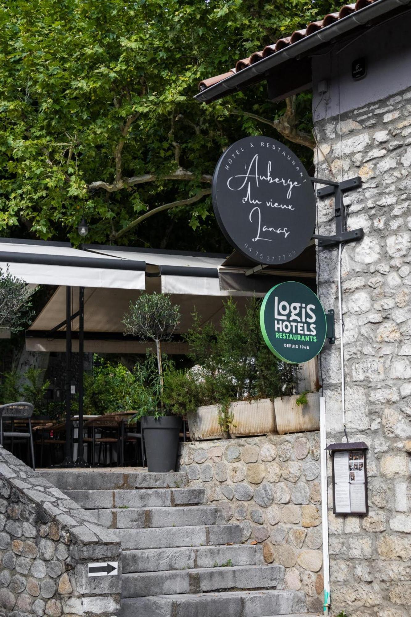 Auberge Du Vieux Lanas Logis Hotel Restaurant מראה חיצוני תמונה