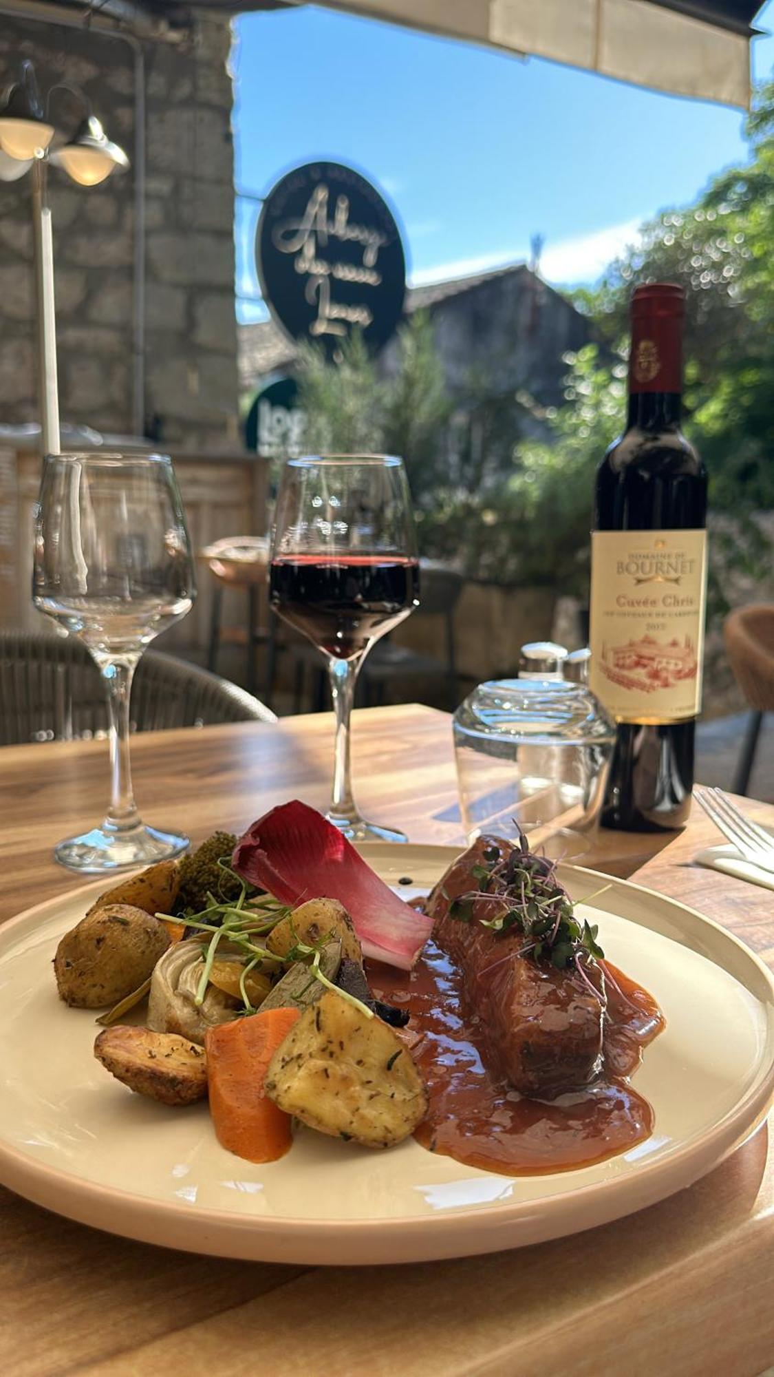 Auberge Du Vieux Lanas Logis Hotel Restaurant מראה חיצוני תמונה